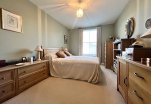 Photo 11- click for photo gallery